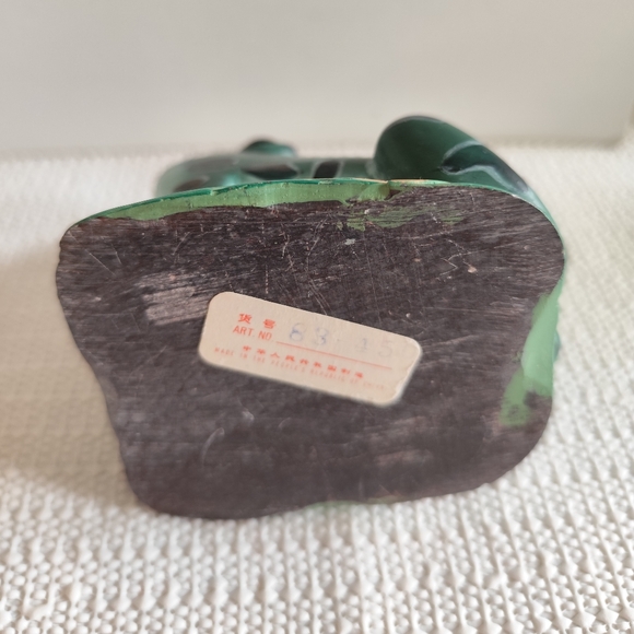 Hand Carved and Painted Stone Frog - Picture 4 of 7